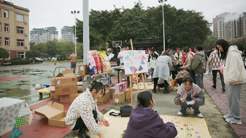 文化周|共享閑置，“集市”行樂(lè)，四川海蓉開(kāi)展愛(ài)心集市公益活動(dòng)